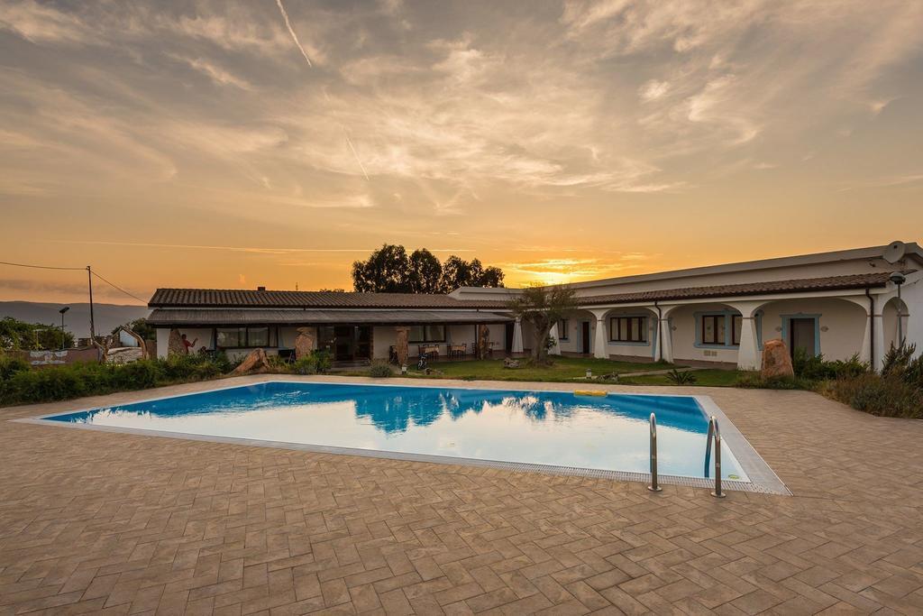 Agriturismo Irghitula Posada  Extérieur photo